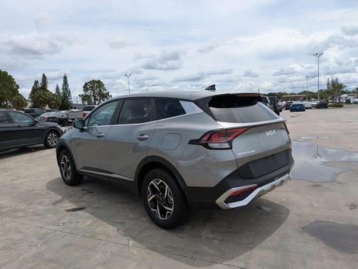 Steel Gray 2024 Kia Sportage LX
