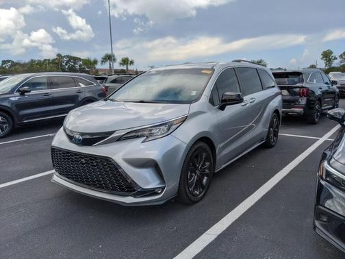 2023 Toyota Sienna XSE