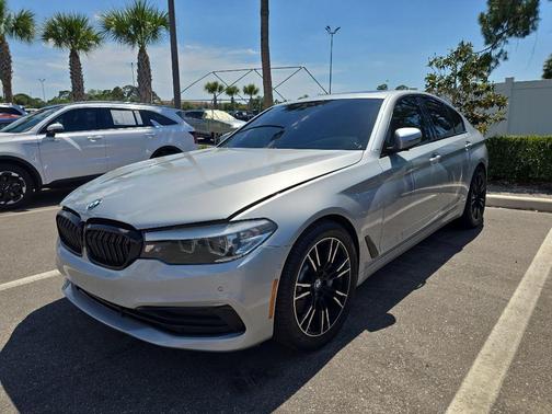 Glacier Silver Metallic 2019 BMW 530 i