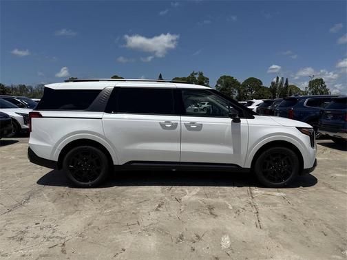 2025 Kia Carnival Hybrid SX