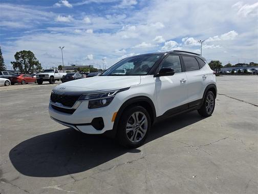 2023 Kia Seltos S