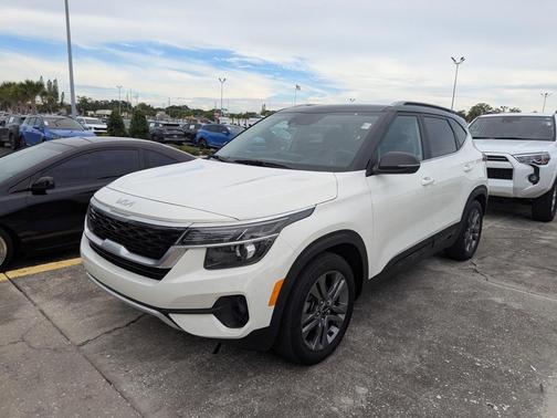 2023 Kia Seltos S