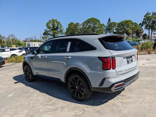 2022 Kia Sorento SX