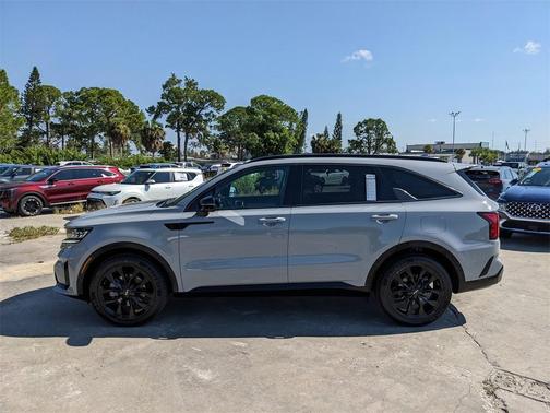 2022 Kia Sorento SX