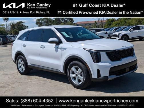 Glacial White Pearl 2025 Kia Sorento LX