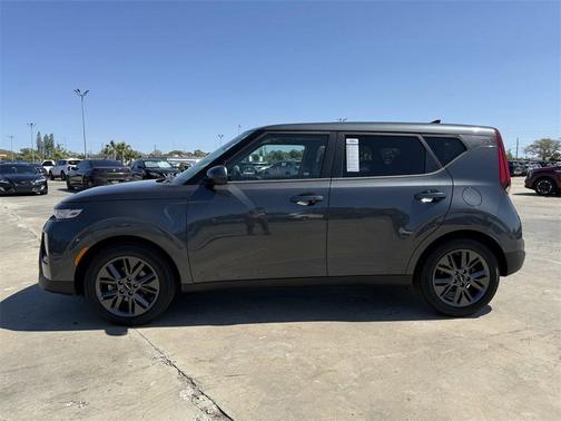 2022 Kia Soul EX