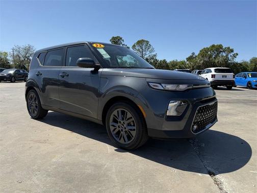 2022 Kia Soul EX