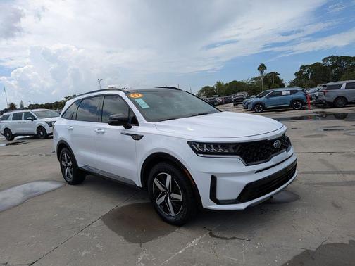 Glacial White Pearl 2021 Kia Sorento S