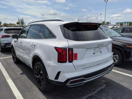 2023 Kia Sorento SX