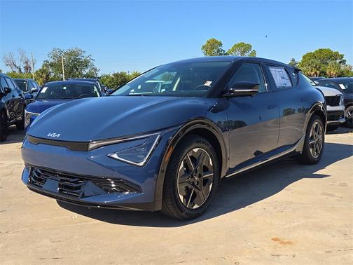 2025 Kia EV6 Wind