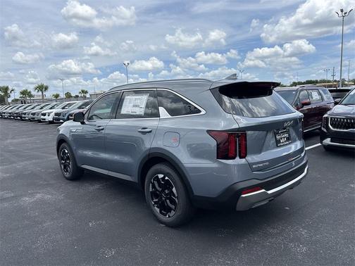2025 Kia Sorento S