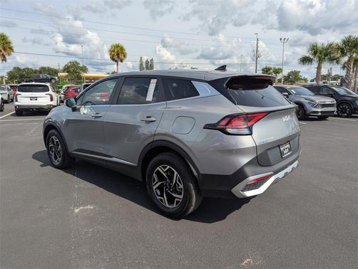 2024 Kia Sportage LX