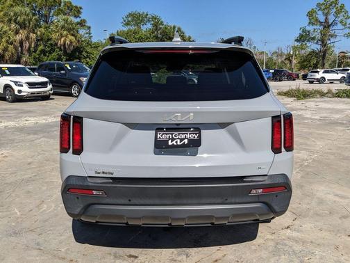 2023 Kia Sorento X-Line S