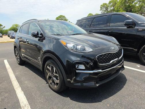 Black Cherry Pearl 2020 Kia Sportage EX