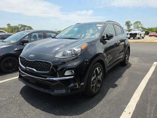 Black Cherry Pearl 2020 Kia Sportage EX