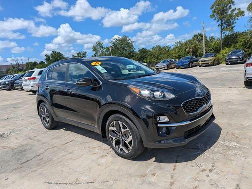 Black Cherry Pearl 2020 Kia Sportage EX