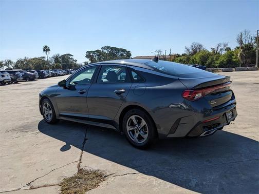 2022 Kia K5 LXS