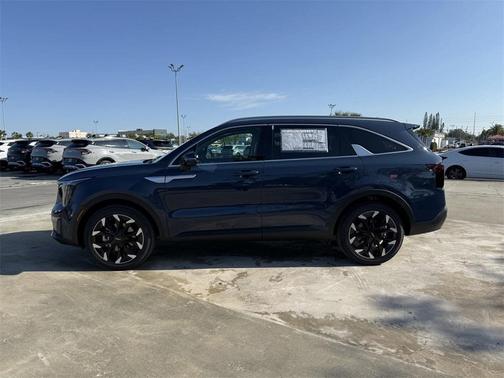 2025 Kia Sorento EX
