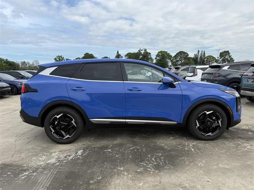 2026 Kia Sportage EX