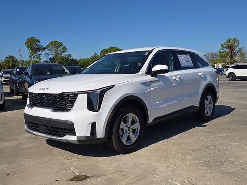 Glacial White Pearl 2026 Kia Sorento LX