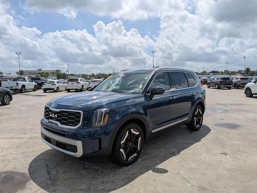 Midnight Black 2025 Kia Telluride S