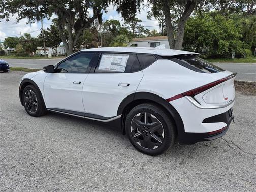 2025 Kia EV6 Light Long Range