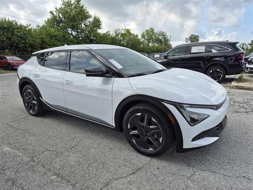 2025 Kia EV6 Light Long Range