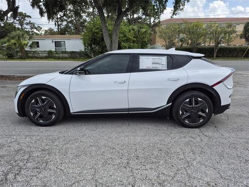 2025 Kia EV6 Light Long Range