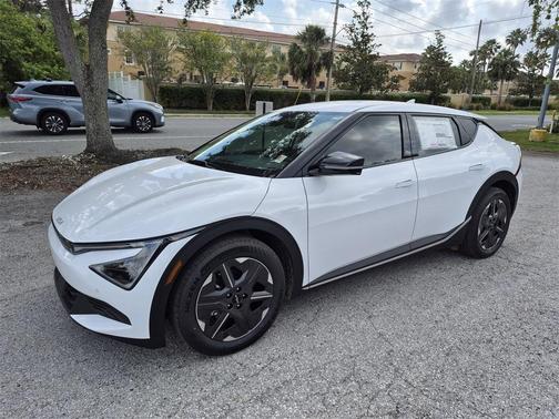 2025 Kia EV6 Light Long Range