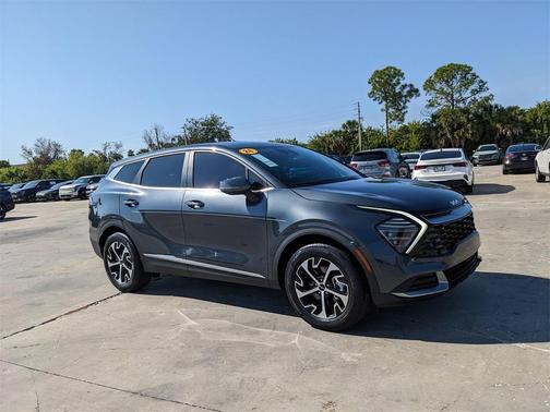 2024 Kia Sportage EX