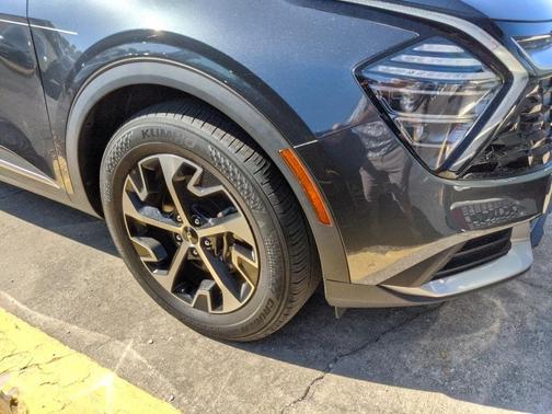 2024 Kia Sportage EX