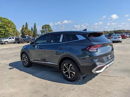 2024 Kia Sportage EX