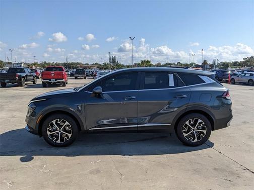 2024 Kia Sportage EX