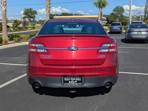 2015 Ford Taurus SEL