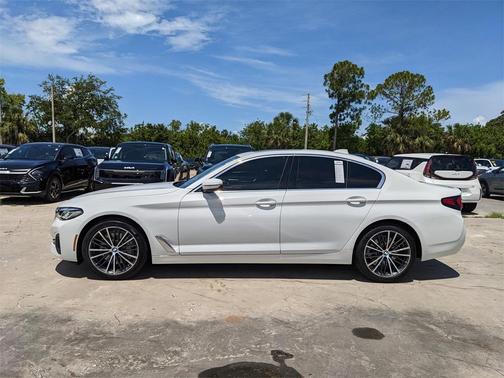 2023 BMW 530 i