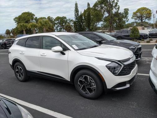 2024 Kia Sportage LX