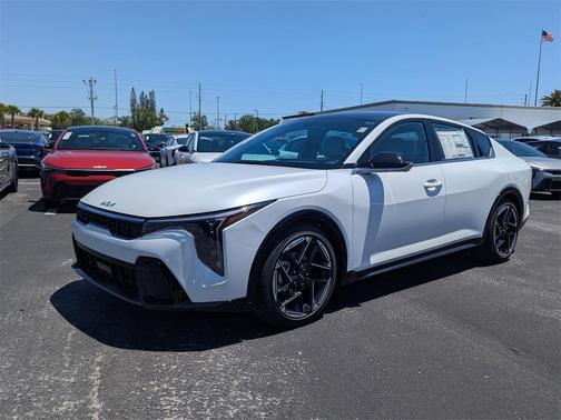 2025 Kia K4 GT-Line