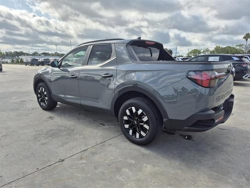 2025 Hyundai SANTA CRUZ SEL Activity