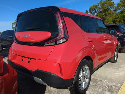 2024 Kia Soul LX