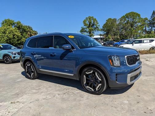2023 Kia Telluride EX