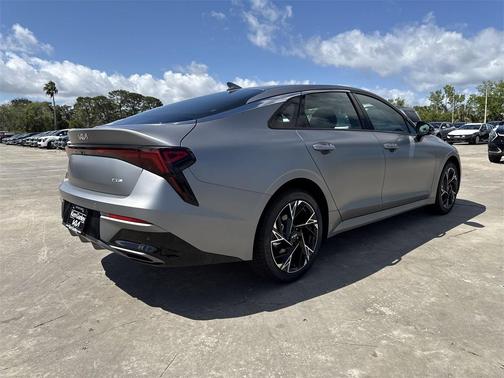 2025 Kia K5 GT-Line