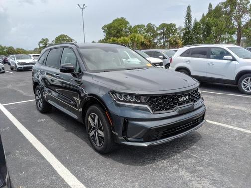 2023 Kia Sorento S