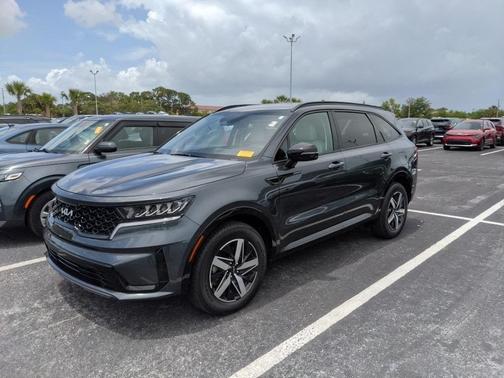 2023 Kia Sorento S