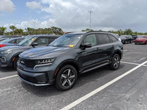 2023 Kia Sorento S