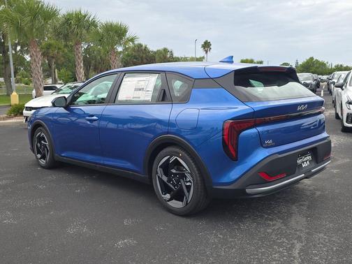 Wave Blue 2026 Kia K4 EX
