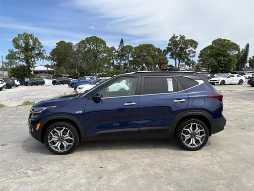 2023 Kia Seltos SX