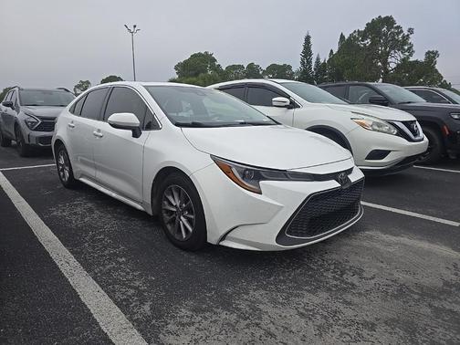 2021 Toyota Corolla XLE