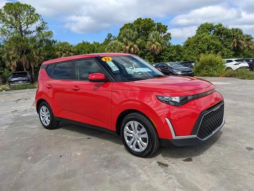 2023 Kia Soul LX
