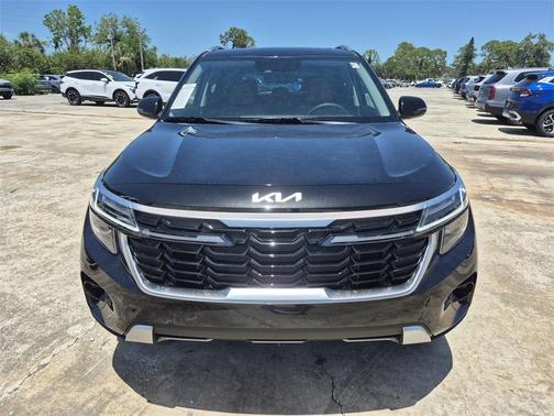 2025 Kia Seltos EX