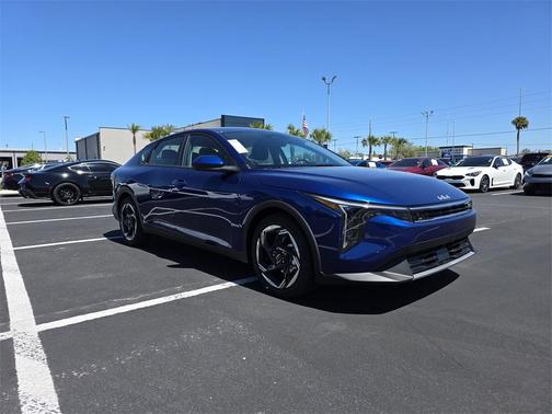 2025 Kia K4 EX